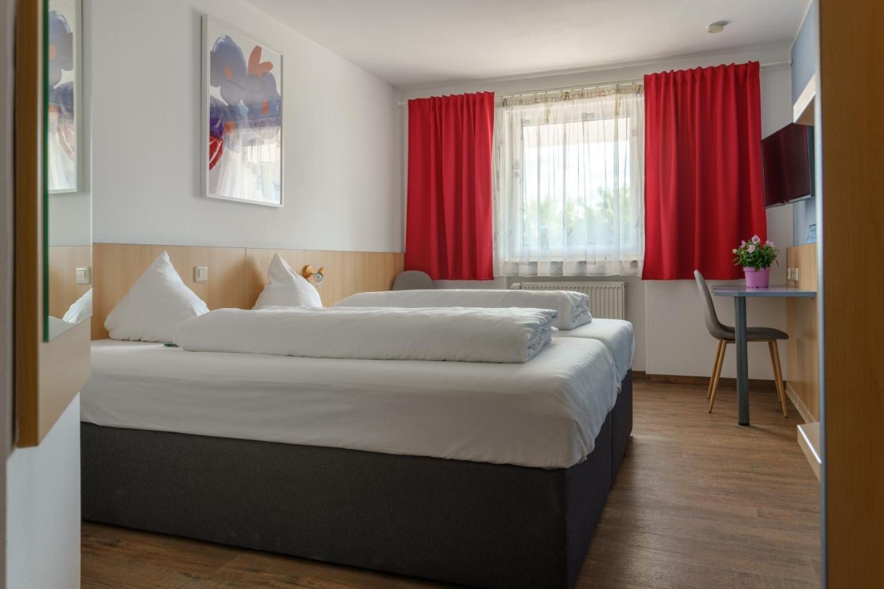 Heimsheim Motel Drei Koenig- Ihr Transithotel المظهر الخارجي الصورة