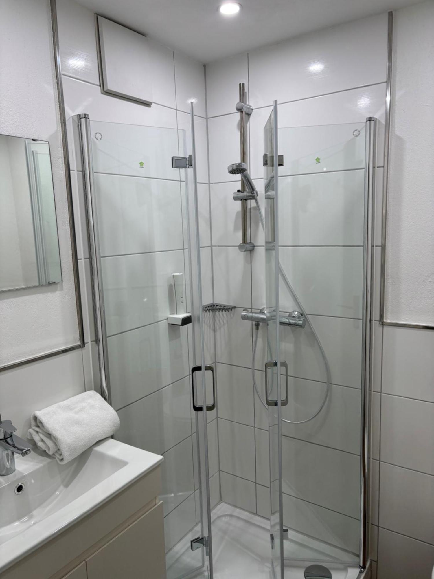 Heimsheim Motel Drei Koenig- Ihr Transithotel المظهر الخارجي الصورة